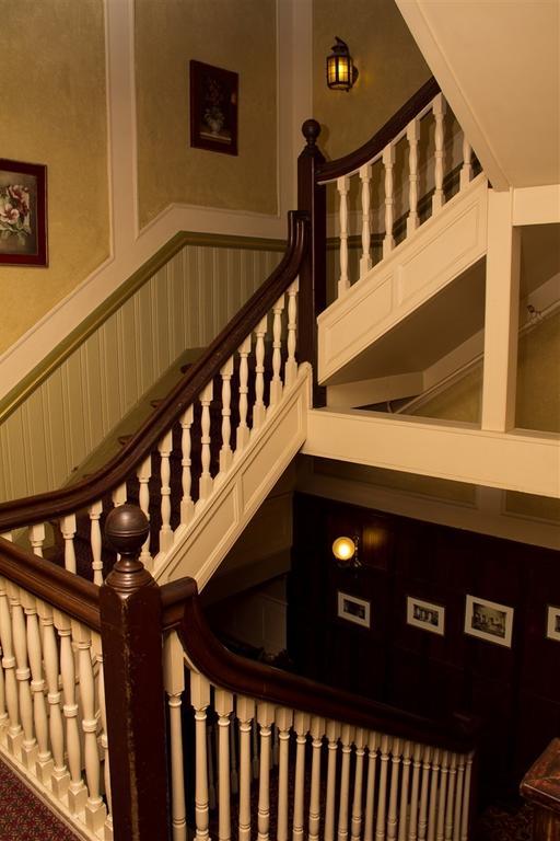 The Yankee Pedlar Inn Torrington Екстериор снимка