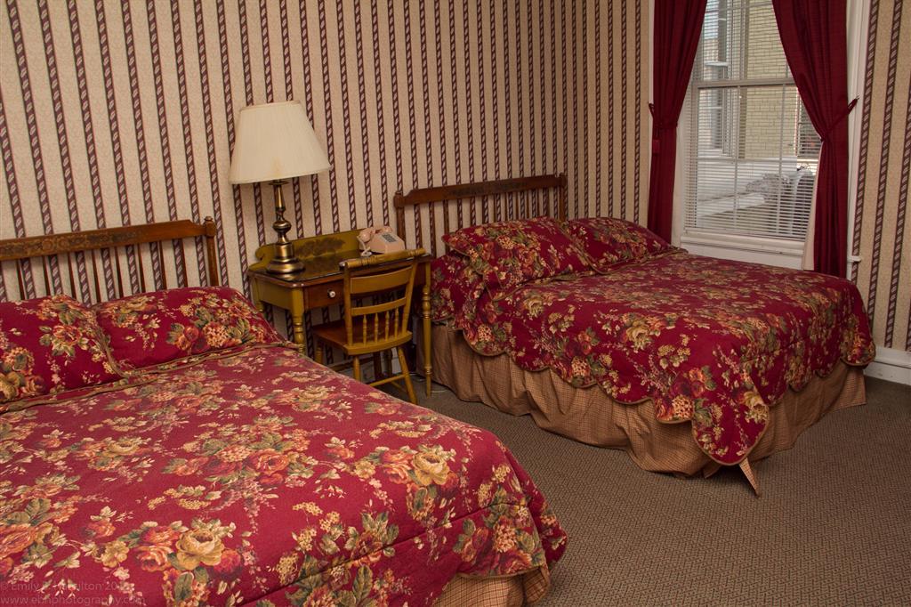 The Yankee Pedlar Inn Torrington Стая снимка