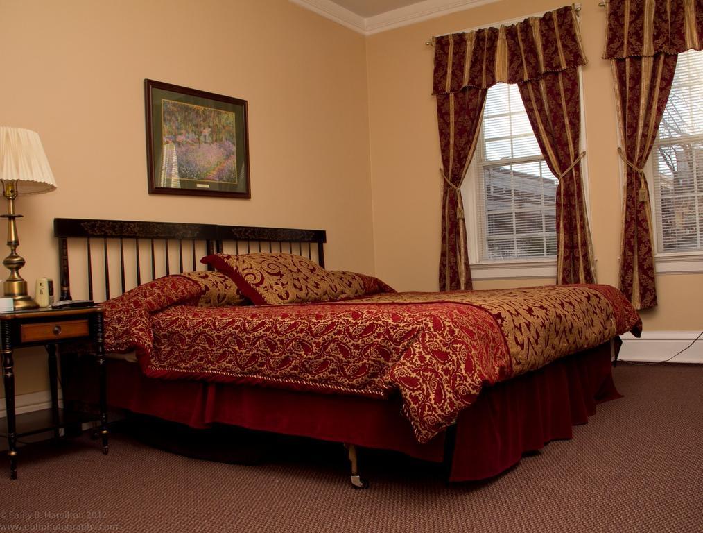 The Yankee Pedlar Inn Torrington Стая снимка