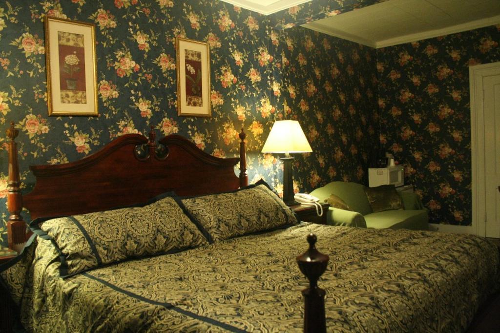 The Yankee Pedlar Inn Torrington Стая снимка