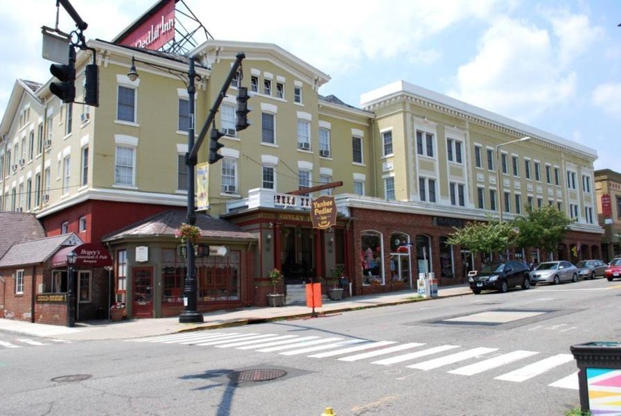The Yankee Pedlar Inn Torrington Екстериор снимка